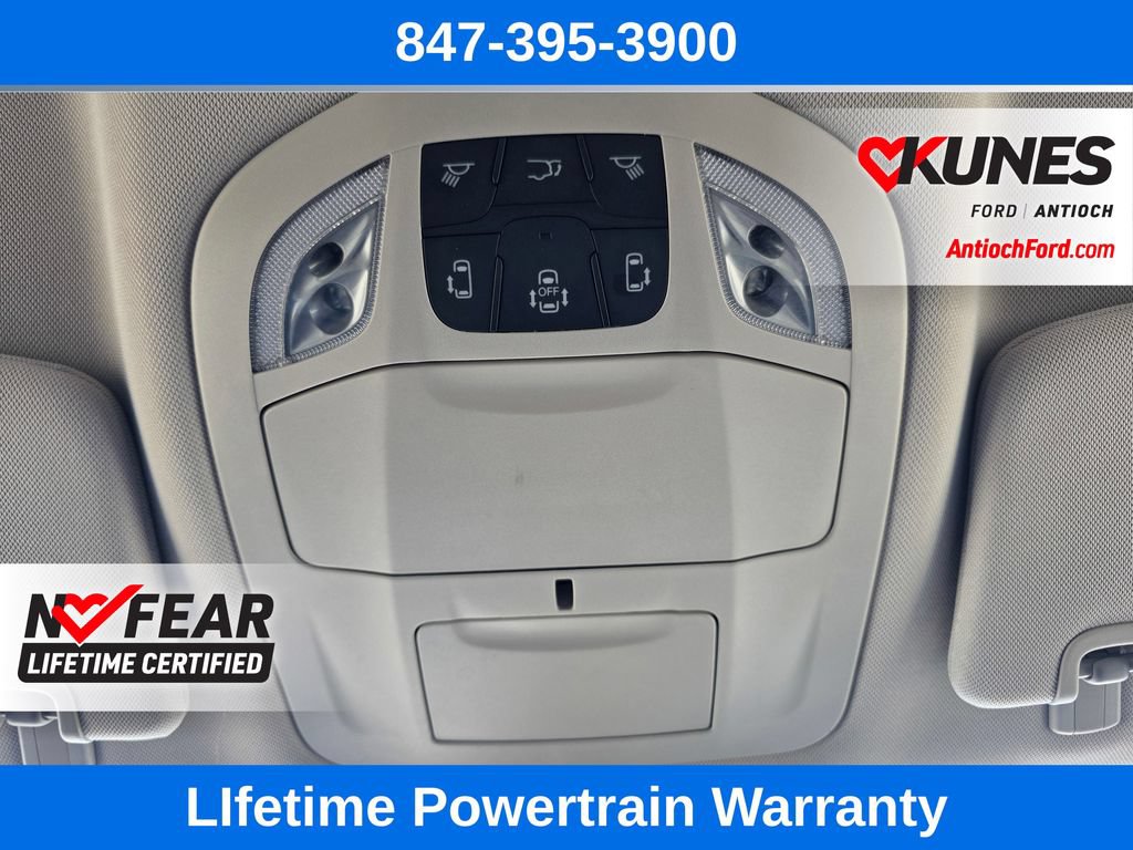 Used 2024 Chrysler Pacifica Touring-L FWD image 66