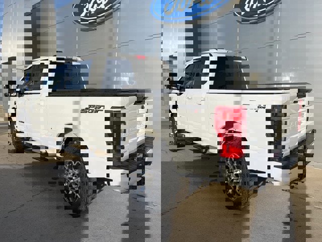 Certified 2022 Ford F350 Lariat w/ Lariat Ultimate Package image 2