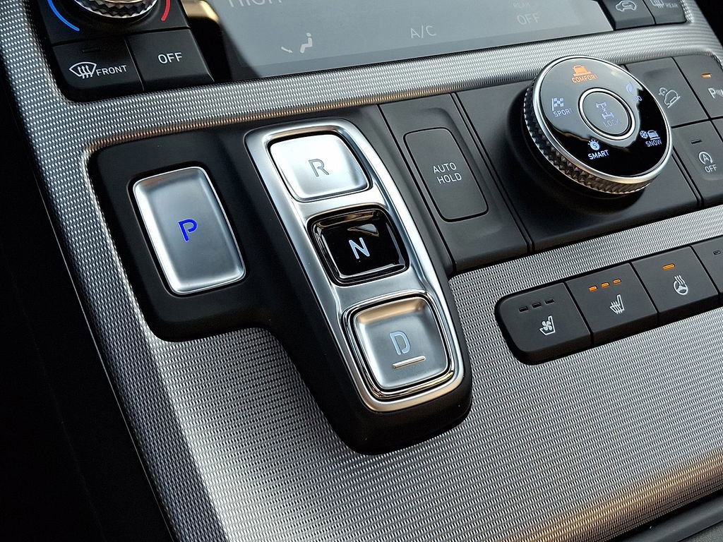 Used 2024 Hyundai Palisade Calligraphy image 16