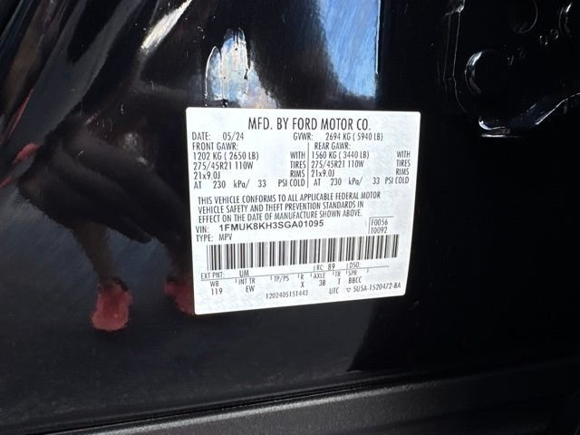 Certified 2025 Ford Explorer ST-Line w/ Premium Package AWD/4WD image 18