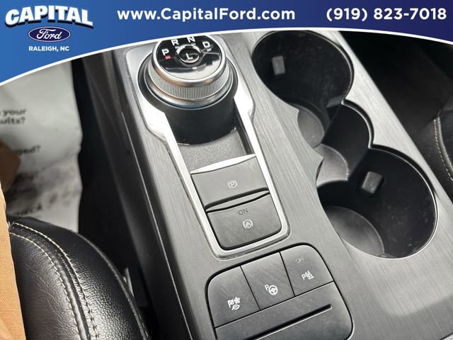 Certified 2022 Ford Escape Titanium w/ Titanium Elite Package image 30