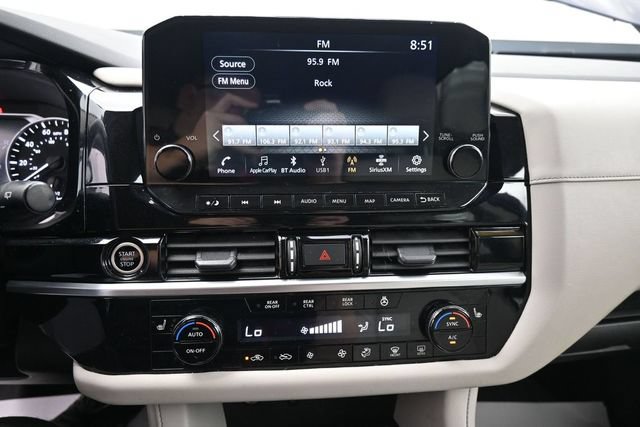 Used 2023 Nissan Pathfinder SL FWD image 21