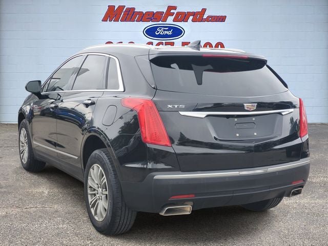 Used 2017 Cadillac XT5 Luxury w/ Driver Awareness Package FWD image 3
