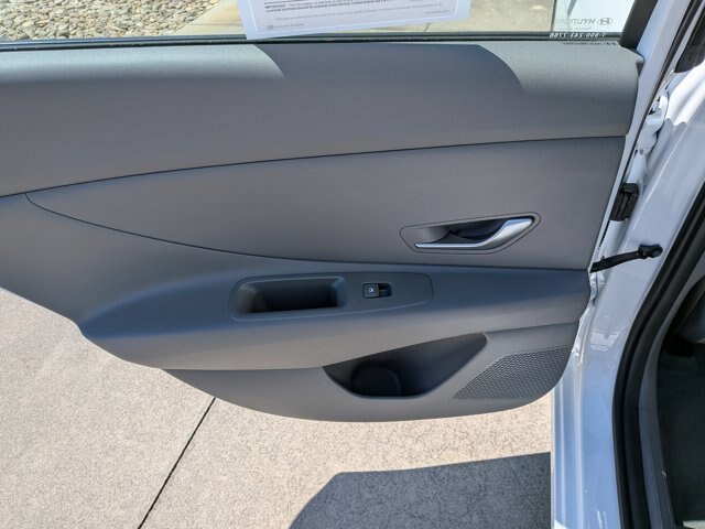 Used 2025 Hyundai Elantra Hybrid FWD image 26