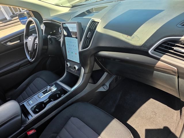 Certified 2023 Ford Edge SE w/ Black Appearance Package AWD/4WD image 16