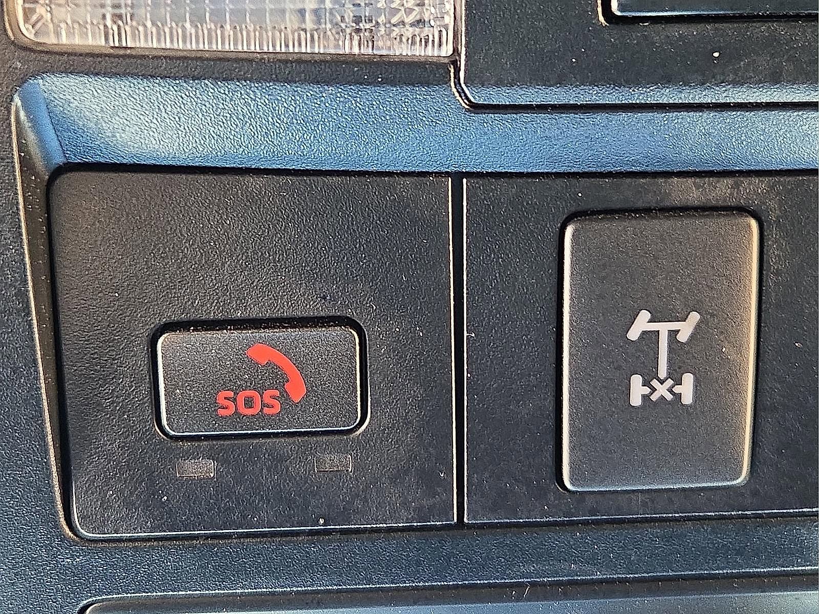 Used 2023 Toyota Tacoma TRD Off-Road w/ Technology Package AWD/4WD image 20