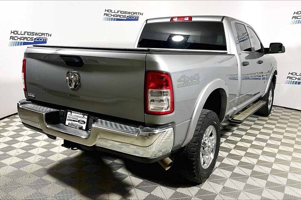 Used 2022 RAM 2500 Tradesman w/ Chrome Appearance Group AWD/4WD image 9