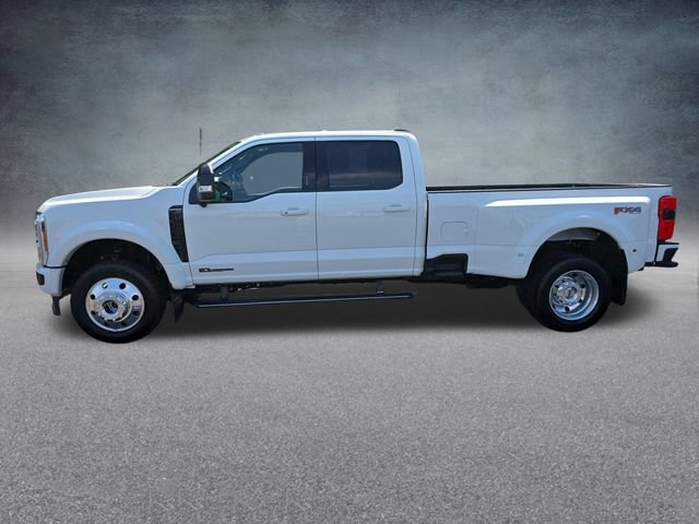 Certified 2026 Ford F450 Platinum w/ FX4 Off-Road Package AWD/4WD image 4