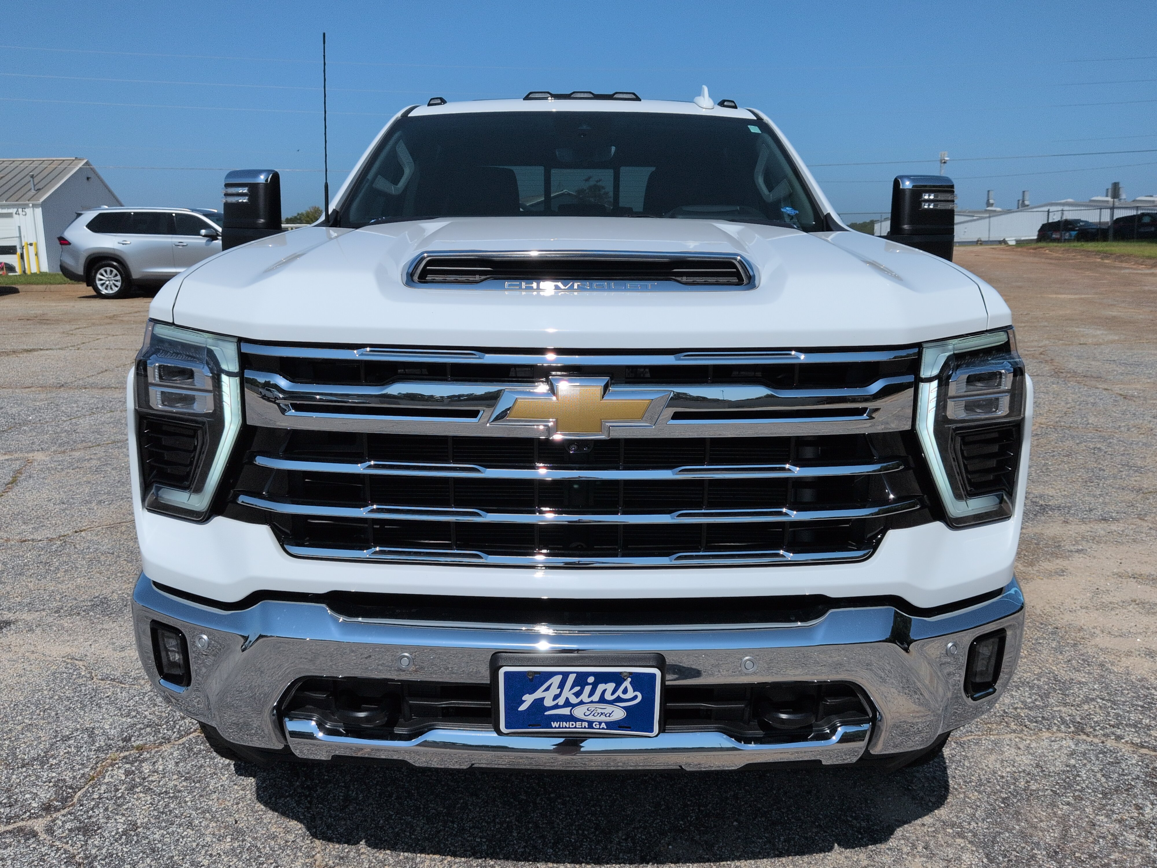 Used 2025 Chevrolet Silverado 2500 LTZ w/ LTZ Premium Package AWD/4WD image 7