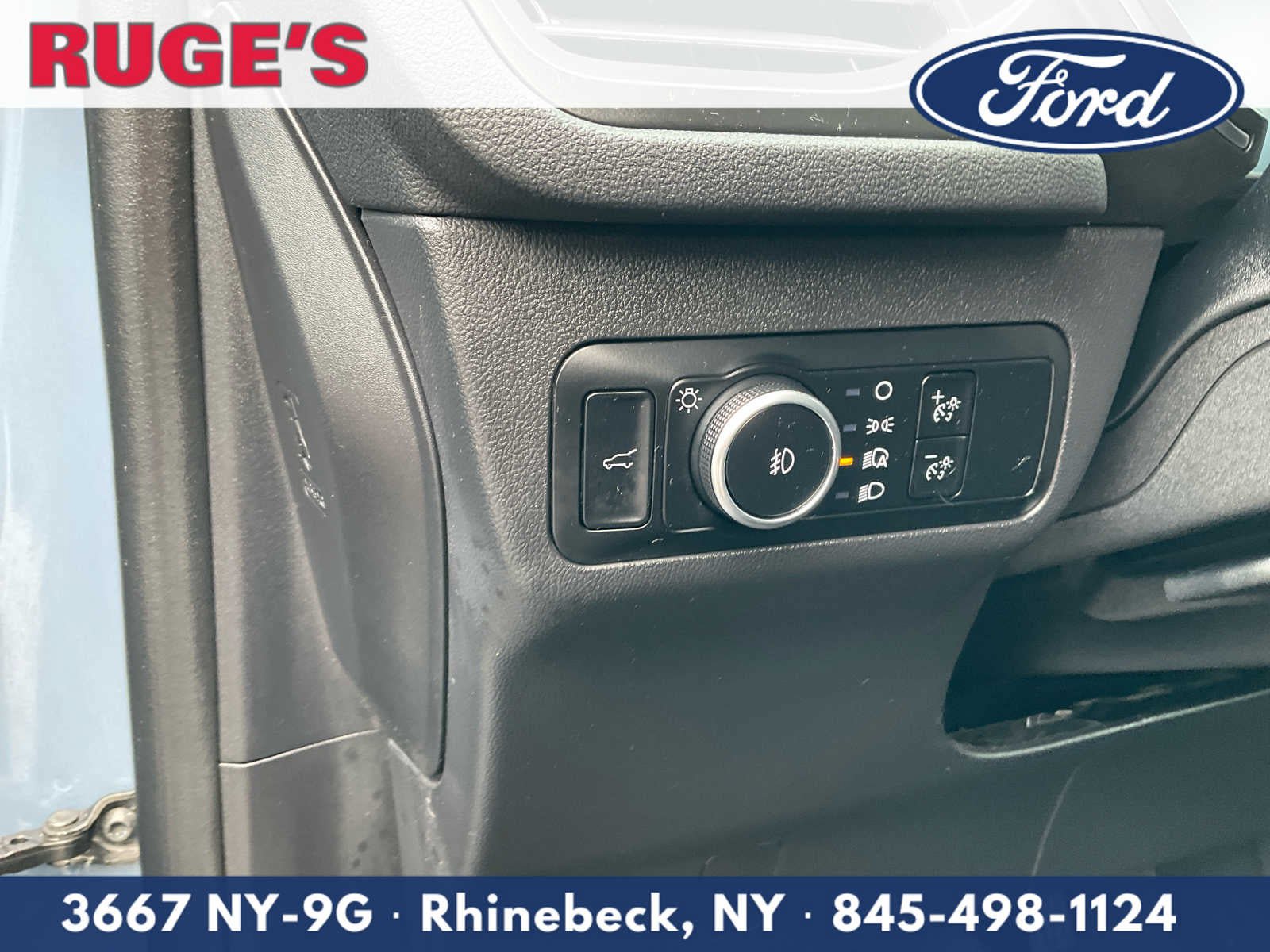 Certified 2024 Ford Escape Platinum w/ Premium Technology Package AWD/4WD image 17