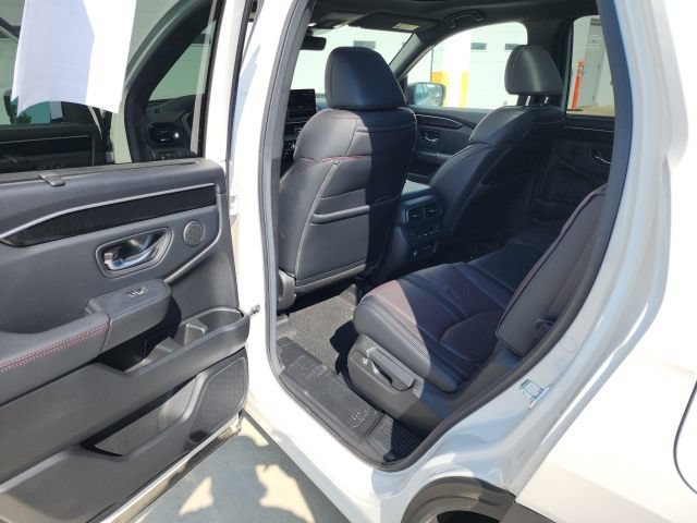 Used 2025 Honda Pilot Black Edition image 29