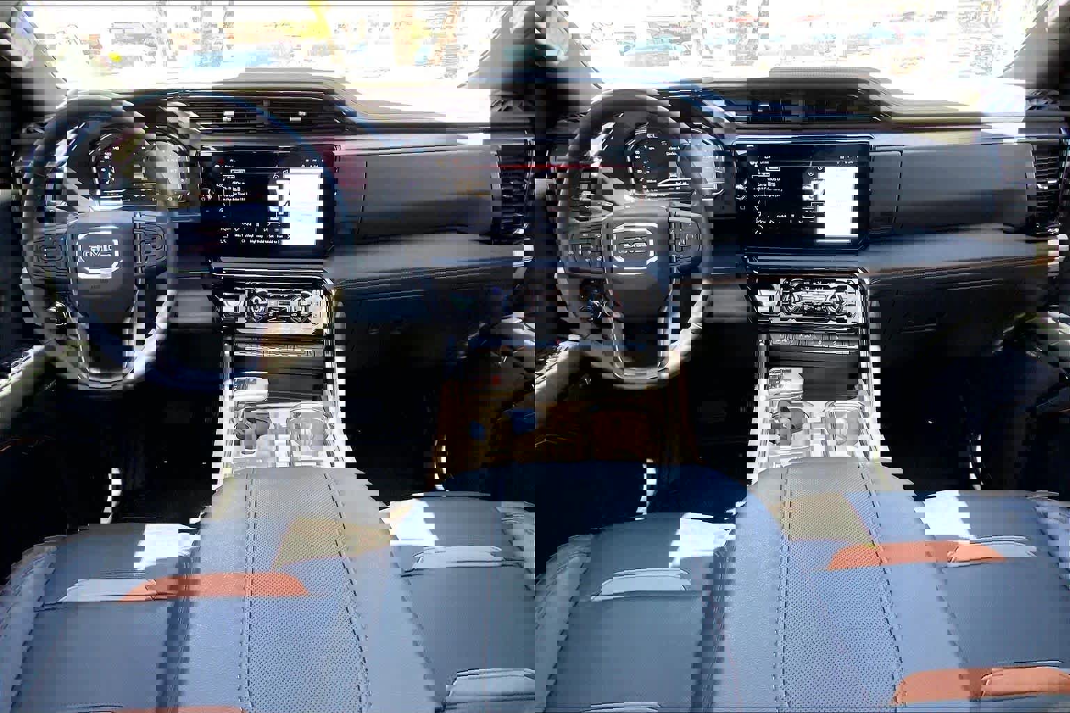 Used 2024 GMC Sierra 1500 AT4 w/ Technology Package image 16