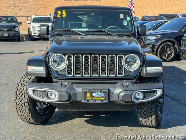 Used 2025 Jeep Wrangler Unlimited Sahara w/ Safety Group AWD/4WD image 4