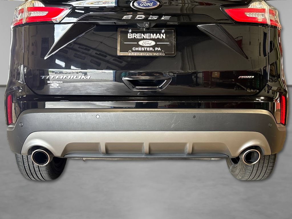 Certified 2023 Ford Edge Titanium AWD/4WD image 17