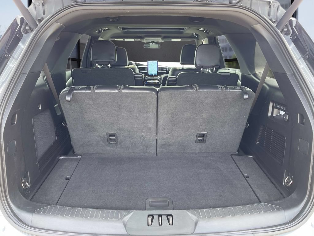 Certified 2021 Ford Explorer ST w/ Equipment Group 401A AWD/4WD image 8