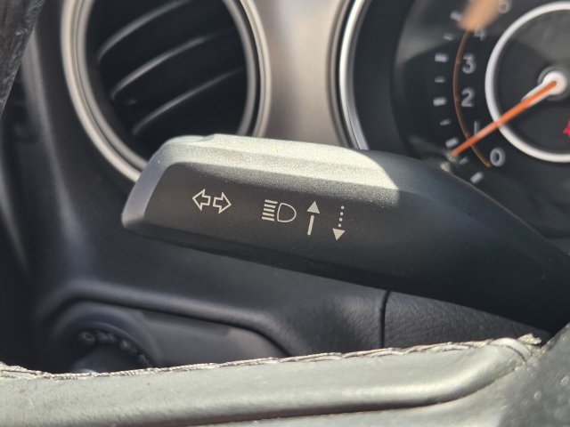 Used 2019 Jeep Wrangler Sport AWD/4WD image 32