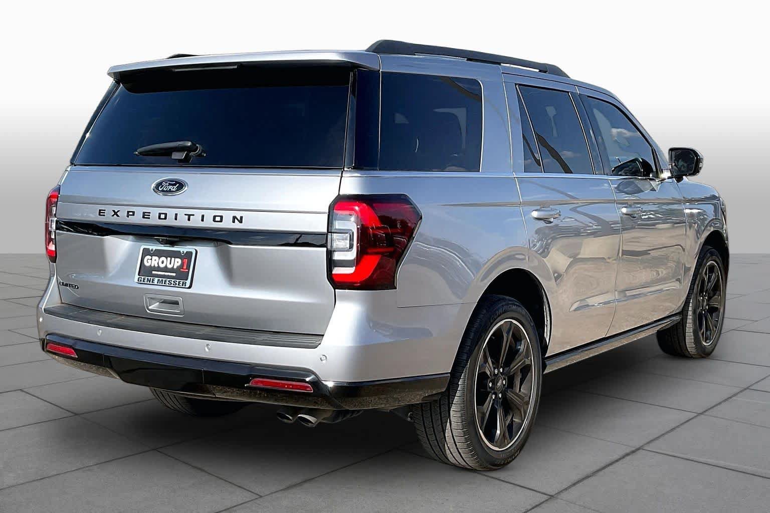 Certified 2024 Ford Expedition Limited AWD/4WD image 12