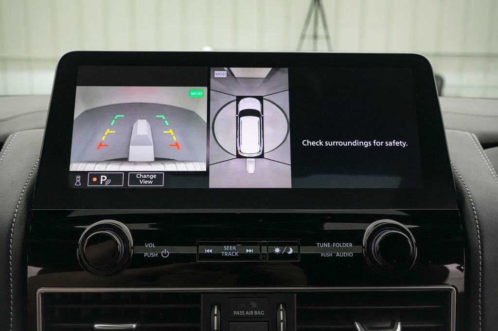 Used 2024 INFINITI QX80 Sensory AWD/4WD image 17