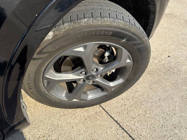 Certified 2023 Ford Escape ST-Line AWD/4WD image 17