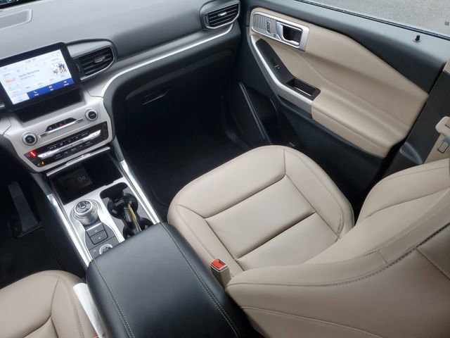 Certified 2024 Ford Explorer XLT w/ Equipment Group 202A image 32