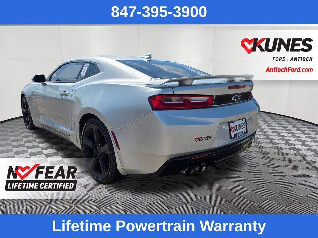 Used 2018 Chevrolet Camaro SS RWD image 5