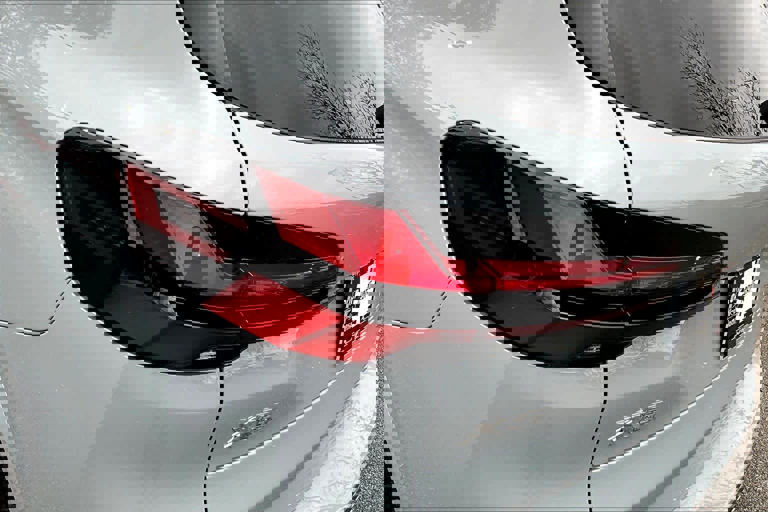 Used 2026 BMW X5 sDrive40i image 27