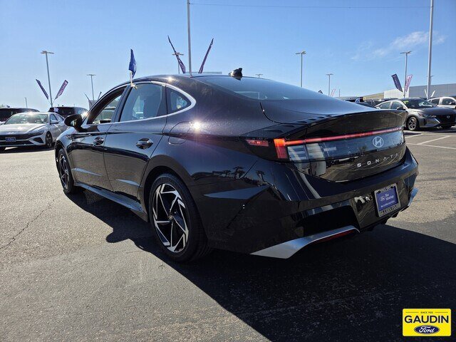 Used 2026 Hyundai Sonata SEL FWD image 5