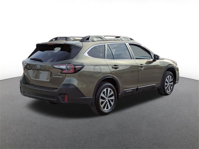 Used 2021 Subaru Outback Premium image 3