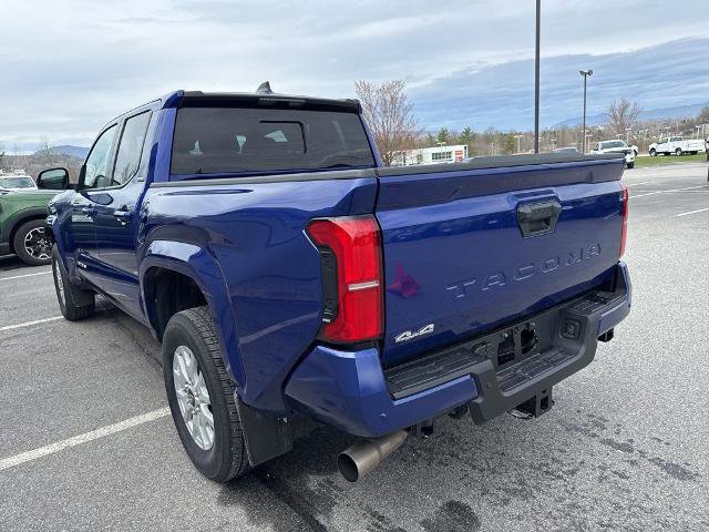 Used 2024 Toyota Tacoma SR5 AWD/4WD image 3