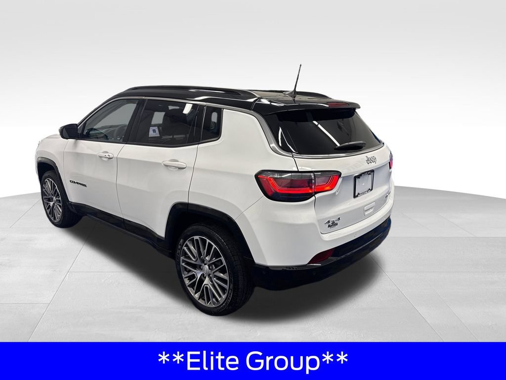 Used 2023 Jeep Compass Limited w/ Elite Group AWD/4WD image 3