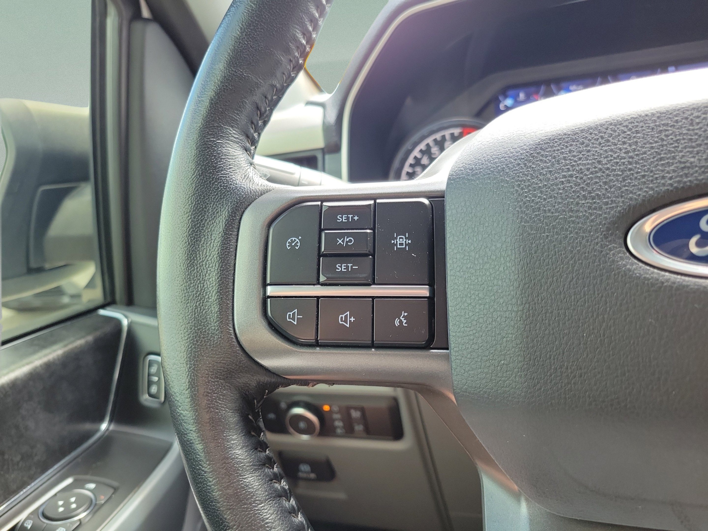 Certified 2021 Ford F150 XLT w/ Equipment Group 301A Mid AWD/4WD image 21