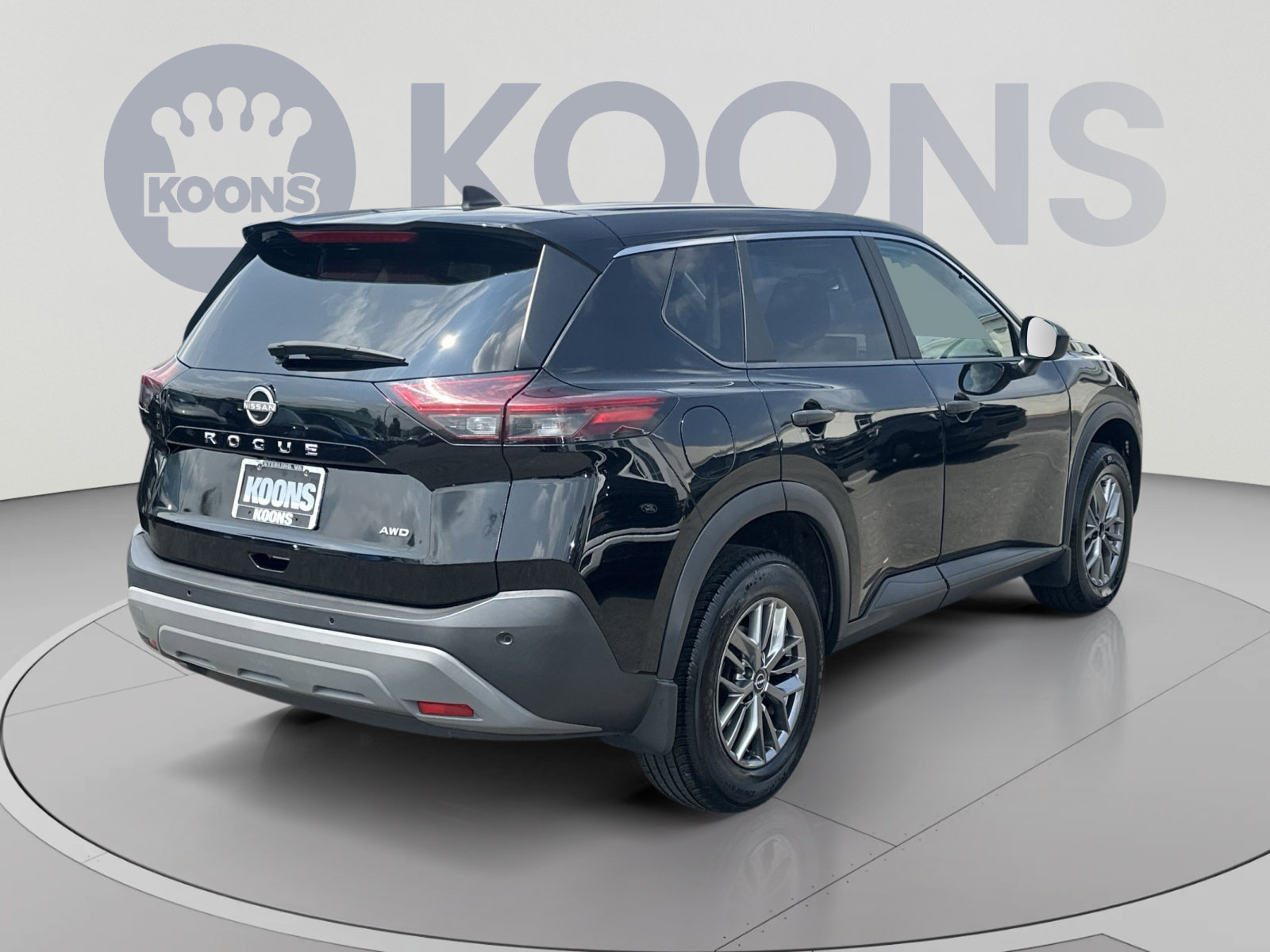 Used 2023 Nissan Rogue S AWD/4WD image 16
