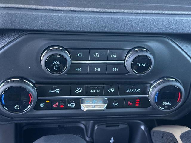 Certified 2025 Ford Bronco Outer Banks image 24