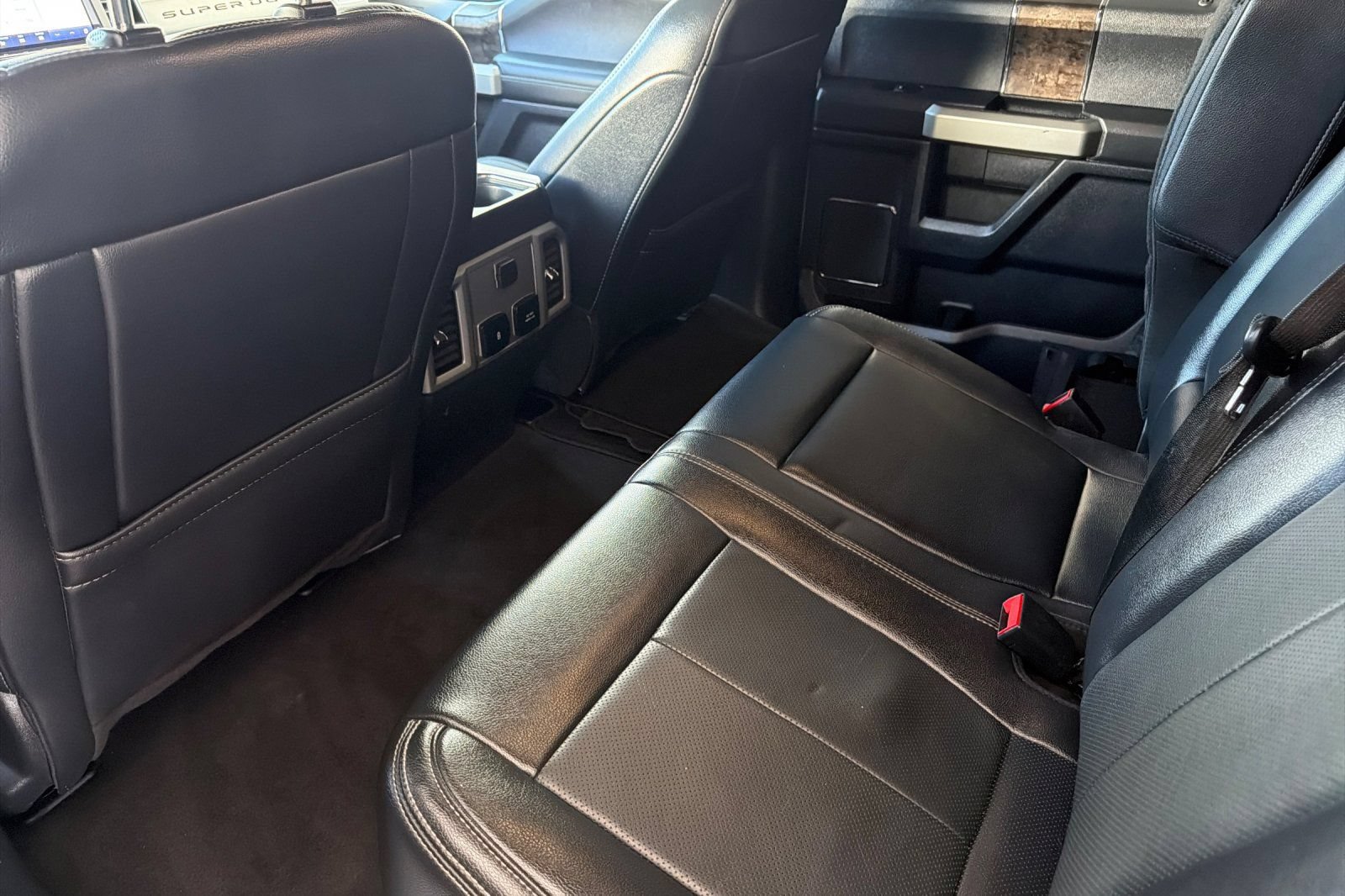 Certified 2022 Ford F250 Lariat AWD/4WD image 6