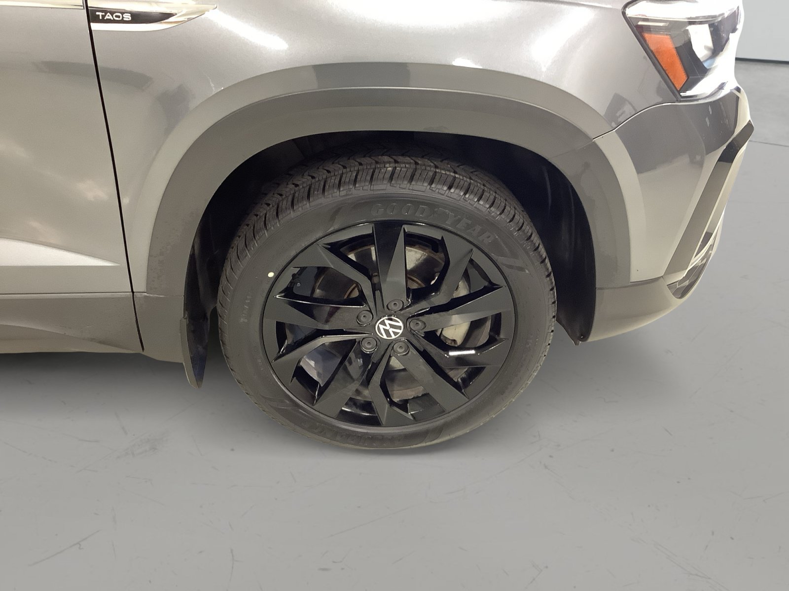 Used 2022 Volkswagen Taos SE FWD image 10