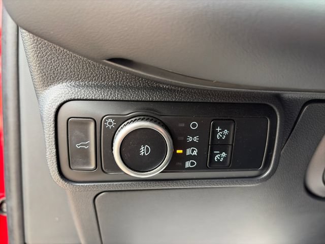Certified 2025 Ford Explorer ST-Line w/ Premium Package AWD/4WD image 12