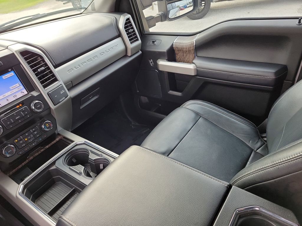 Certified 2019 Ford F250 Lariat w/ Chrome Package image 18