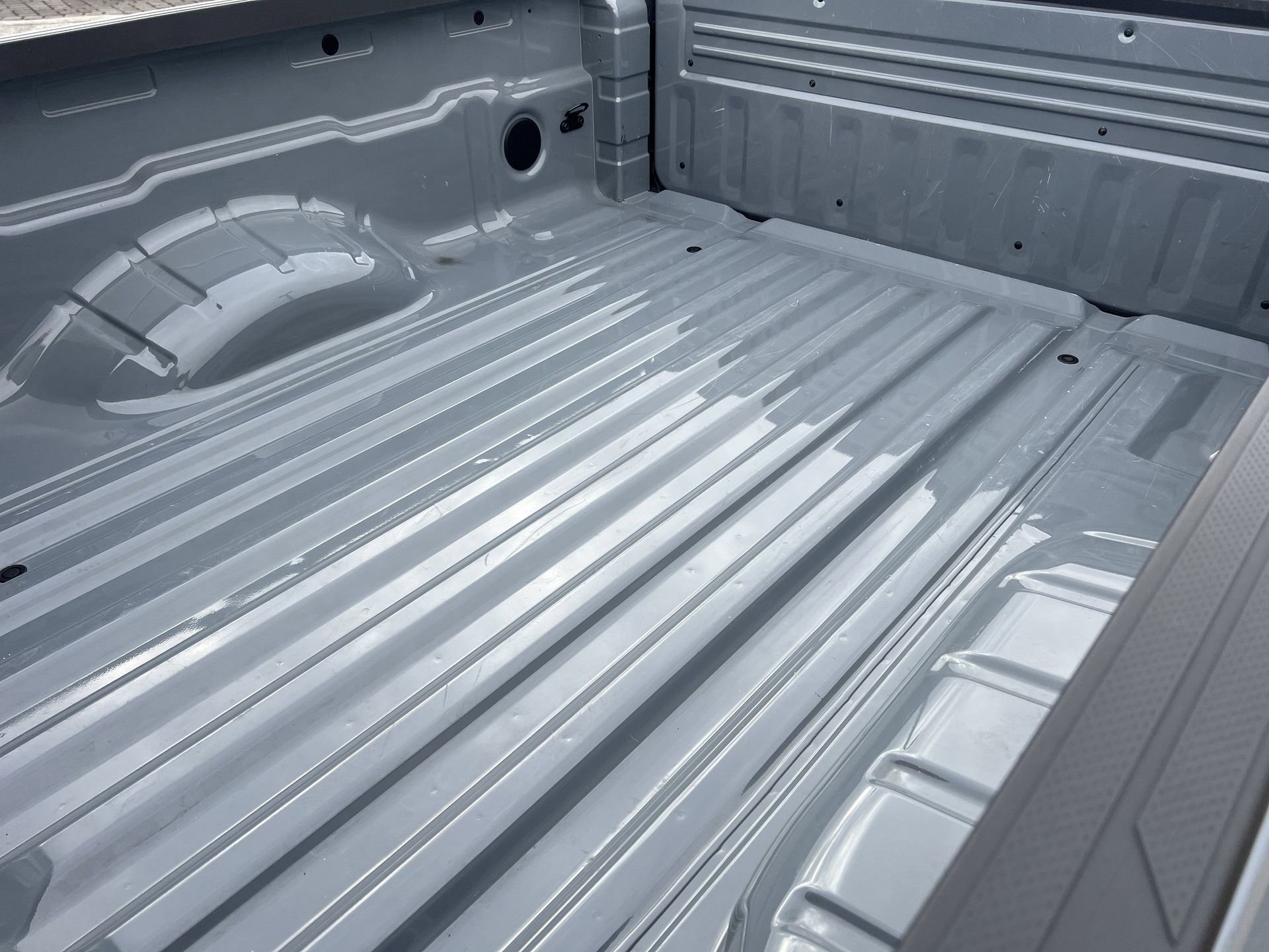 Used 2025 Nissan Frontier PRO-4X image 25