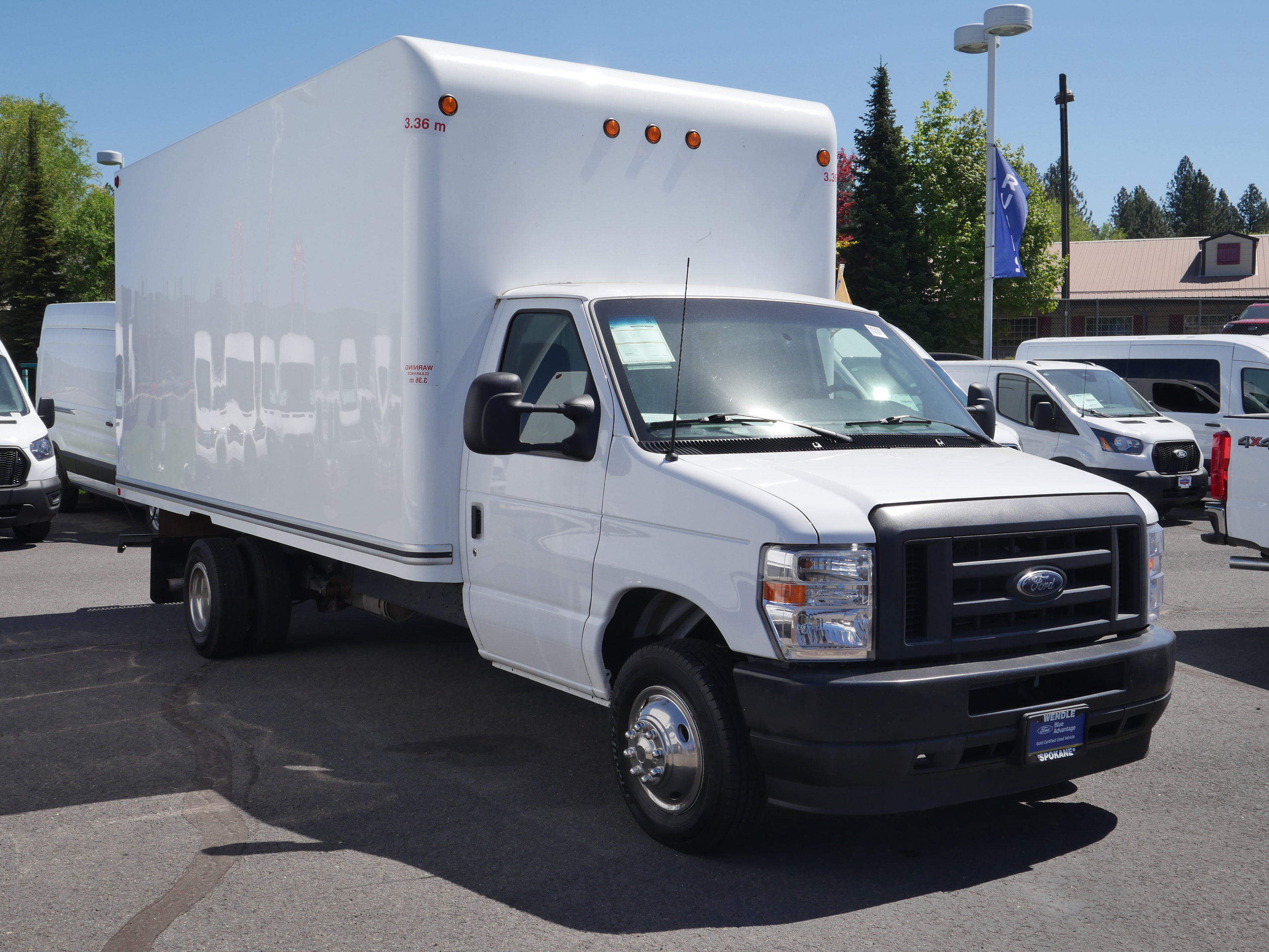 Certified 2024 Ford E-450 and Econoline 450 Super Duty RWD image 17