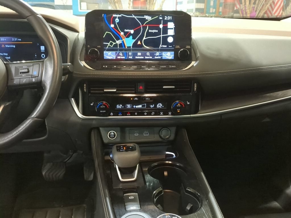 Used 2022 Nissan Rogue Platinum w/ Head-Up Display Package AWD/4WD image 12