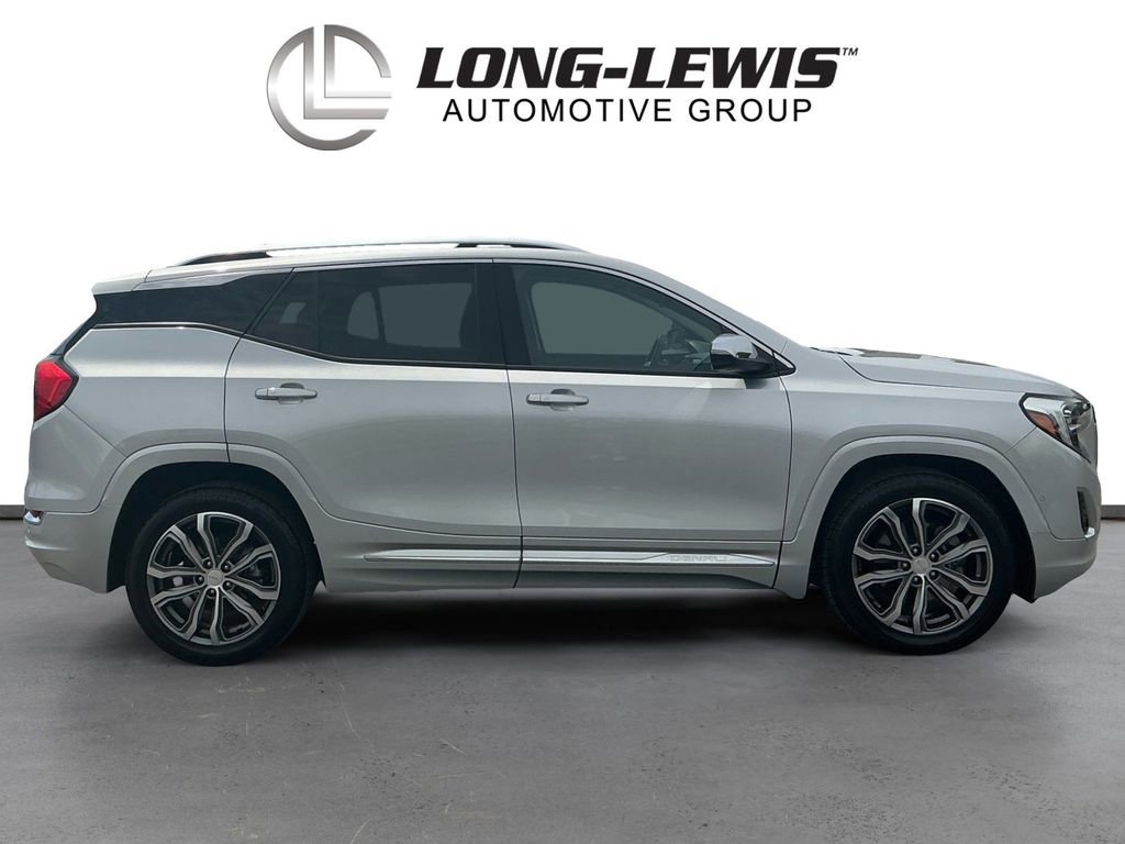 Used 2018 GMC Terrain Denali w/ Advanced Safety Package FWD image 8