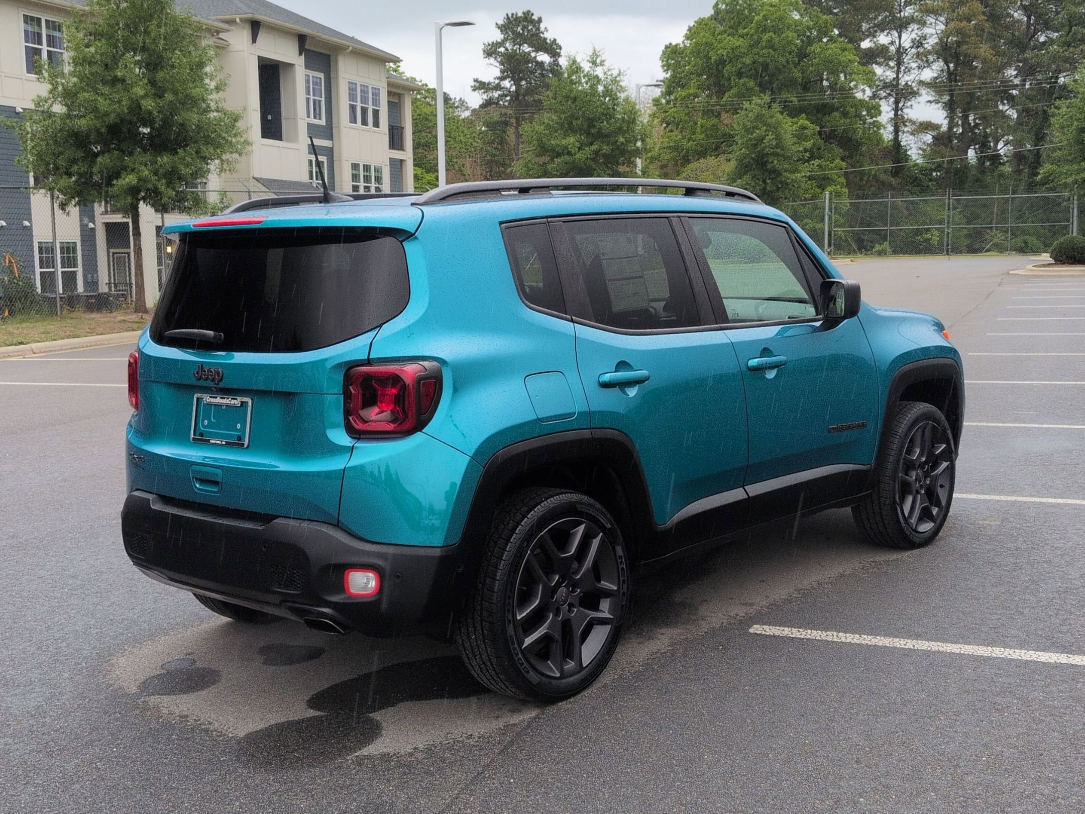 Used 2021 Jeep Renegade Latitude w/ Luxury Group II AWD/4WD image 4