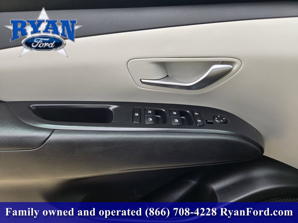 Used 2022 Hyundai Tucson SEL FWD image 15