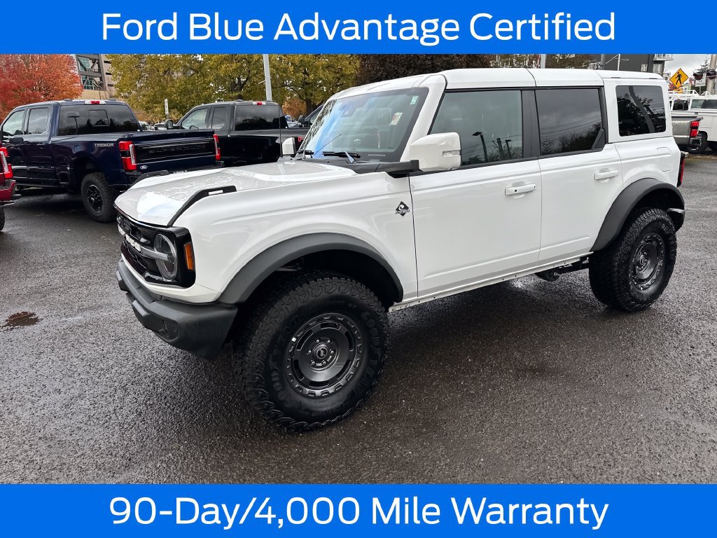 Certified 2025 Ford Bronco Outer Banks w/ Sasquatch Package AWD/4WD image 3