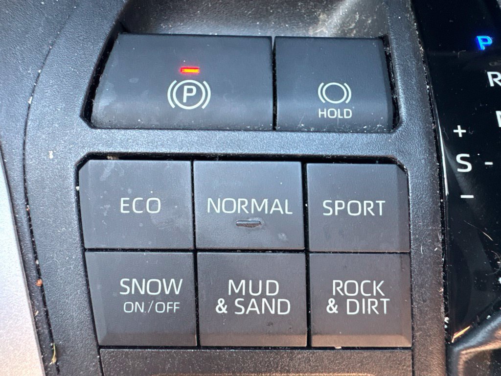 Used 2019 Toyota RAV4 LE w/ All Weather Liner Package AWD/4WD image 15