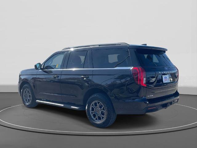 Certified 2025 Ford Expedition Active image 2
