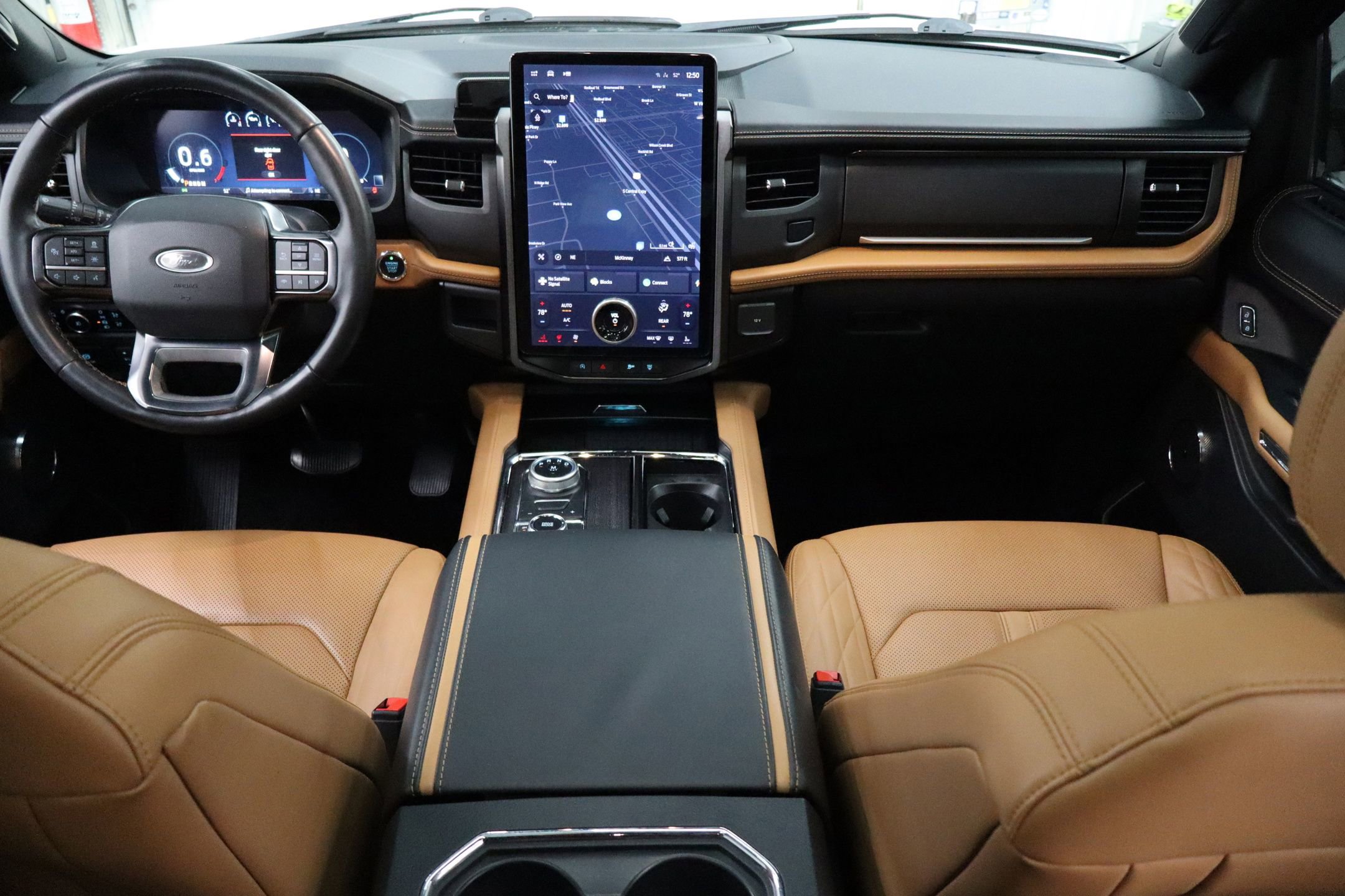 Certified 2023 Ford Expedition Platinum image 32