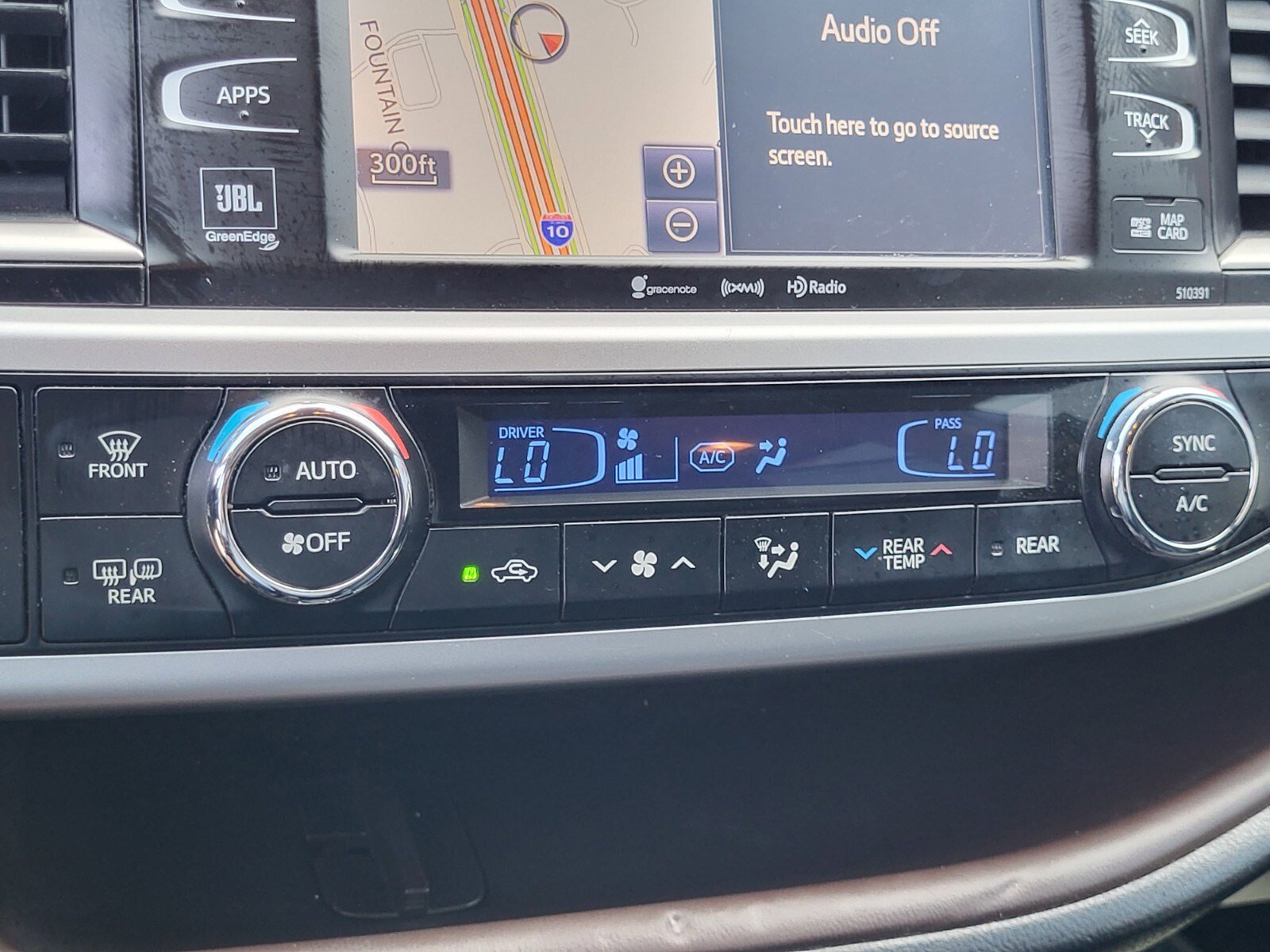 Used 2019 Toyota Highlander Limited Platinum FWD image 21
