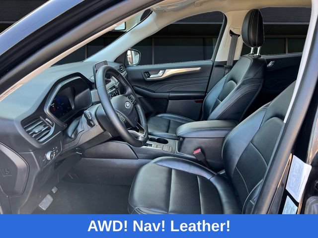 Certified 2022 Ford Escape Titanium AWD/4WD image 9