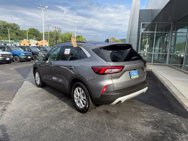 Certified 2023 Ford Escape Active w/ Tech Pack #2 AWD/4WD image 6